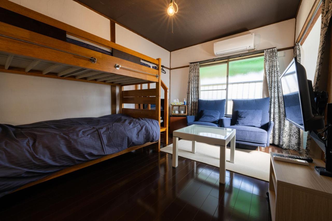 Bed&Cafe Onzo オンゾー Hotel Onomichi Buitenkant foto