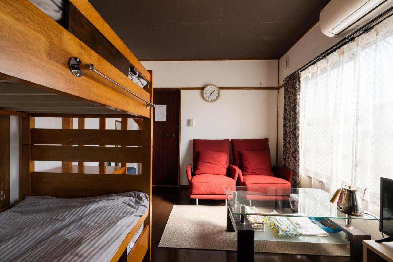 Bed&Cafe Onzo オンゾー Hotel Onomichi Buitenkant foto