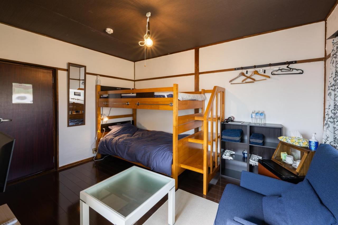Bed&Cafe Onzo オンゾー Hotel Onomichi Buitenkant foto