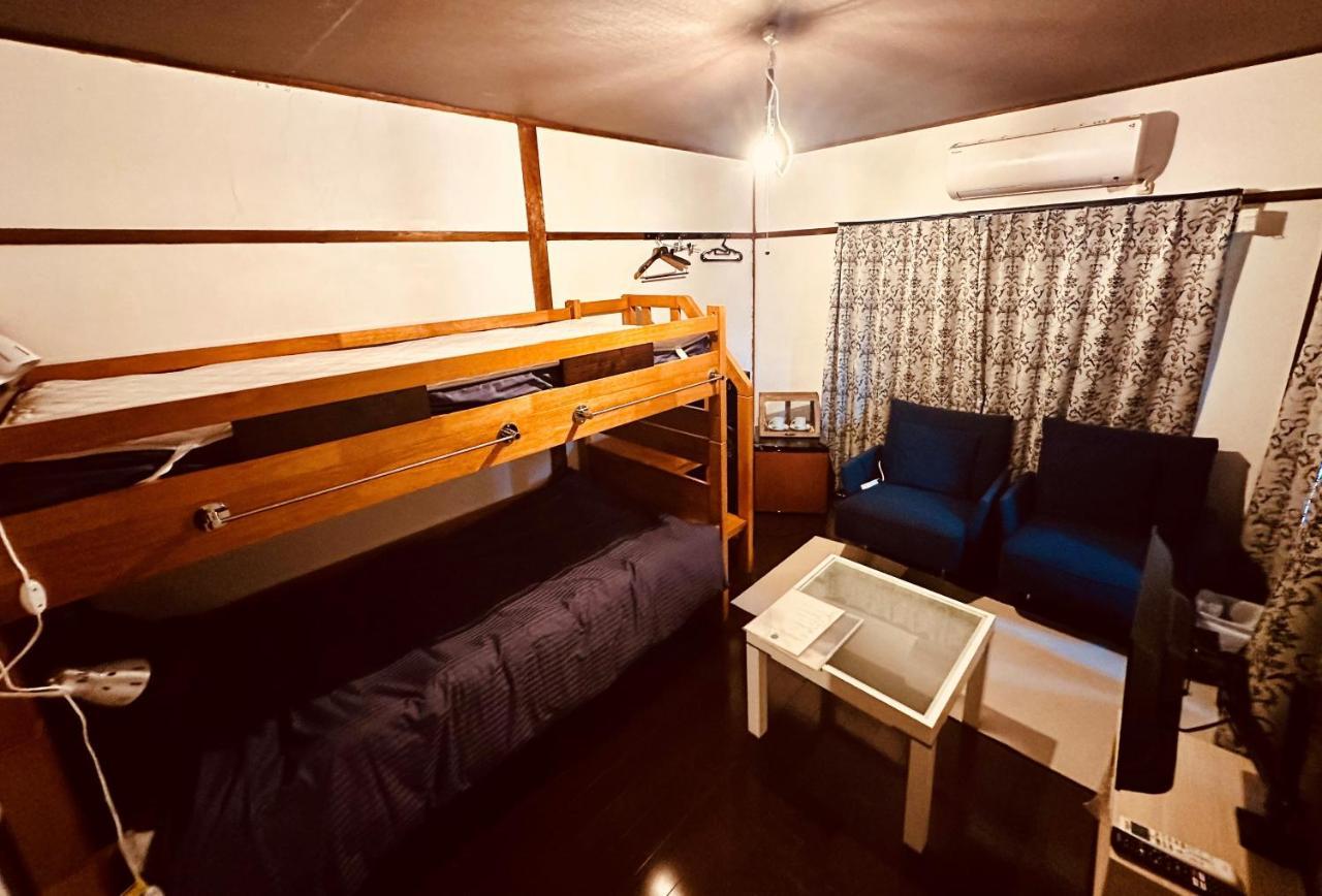 Bed&Cafe Onzo オンゾー Hotel Onomichi Buitenkant foto