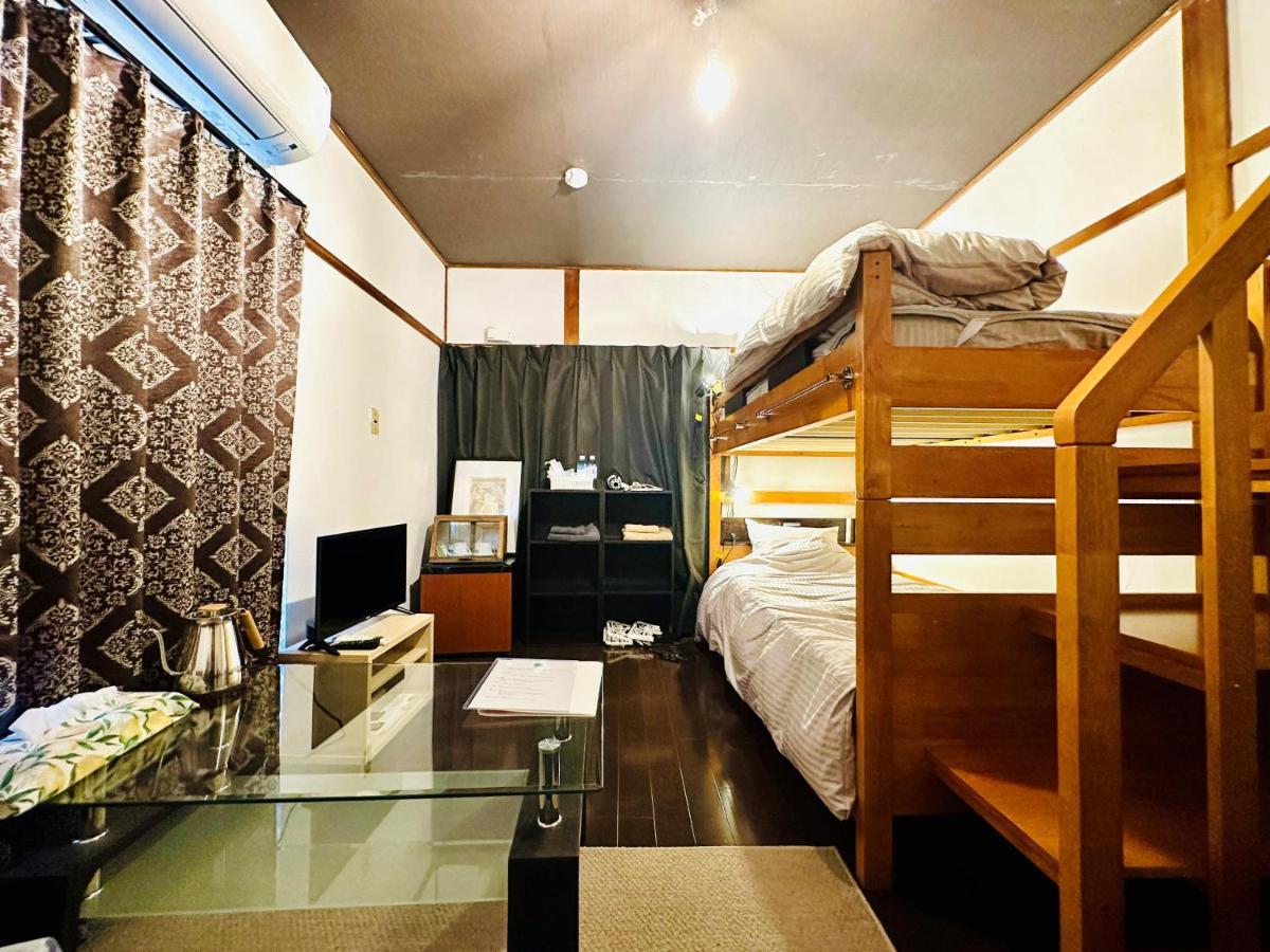 Bed&Cafe Onzo オンゾー Hotel Onomichi Buitenkant foto